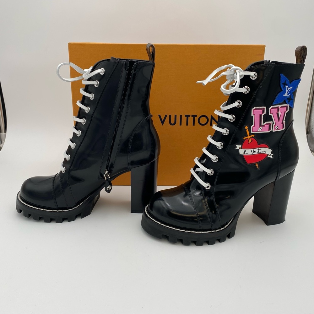 Louis Vuitton Patent Monogram Womens 38.5 Black Heart Star Trail Ankle Boots - Picture 8 of 9